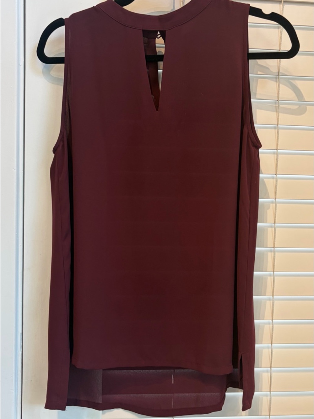 LOFT Sleeveless Keyhole Camisole - Burgundy